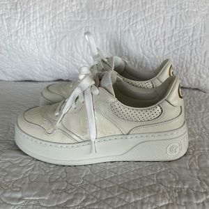 Women’s GG embossed sneakers